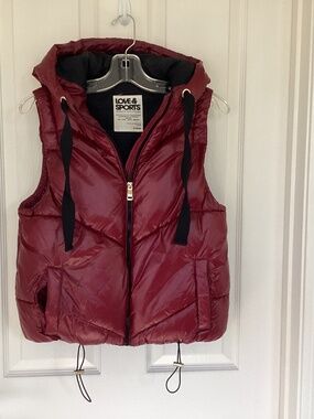 Love and Sports burgundy puffy vest women’s S
